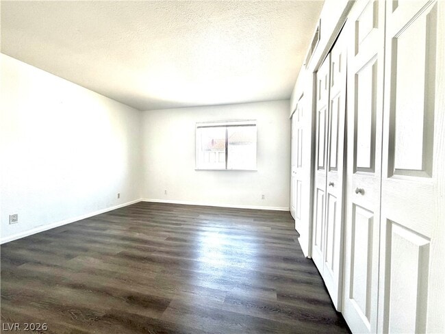 Building Photo - 1455 E Katie Ave