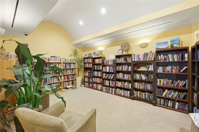 Building Photo - 2743 First St