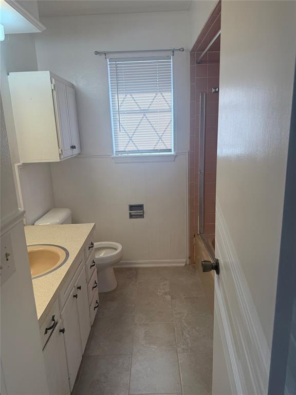 Building Photo - 315 Willow Pl