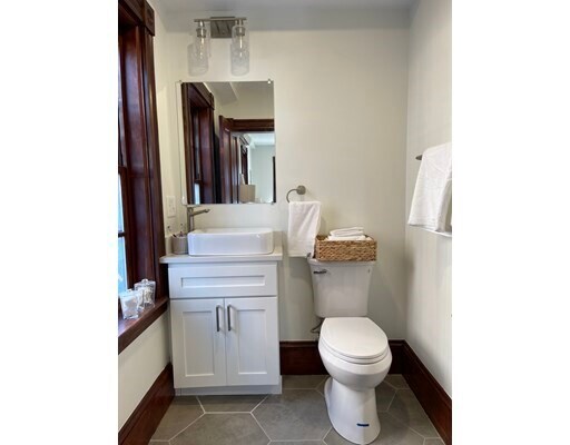 Building Photo - 41 Summer St