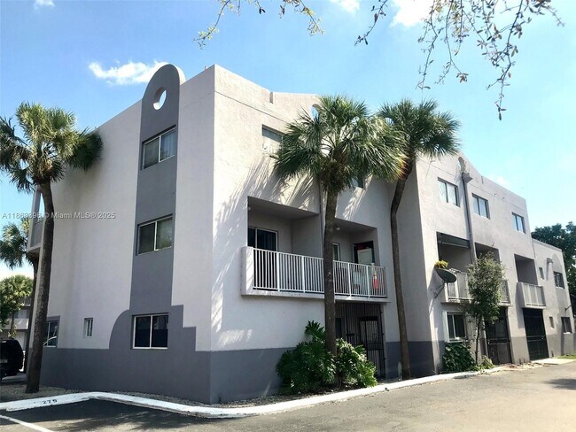 Building Photo - 2750 W 76th St