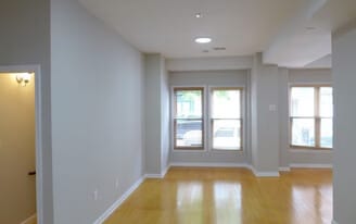 Building Photo - 324 Park Ave