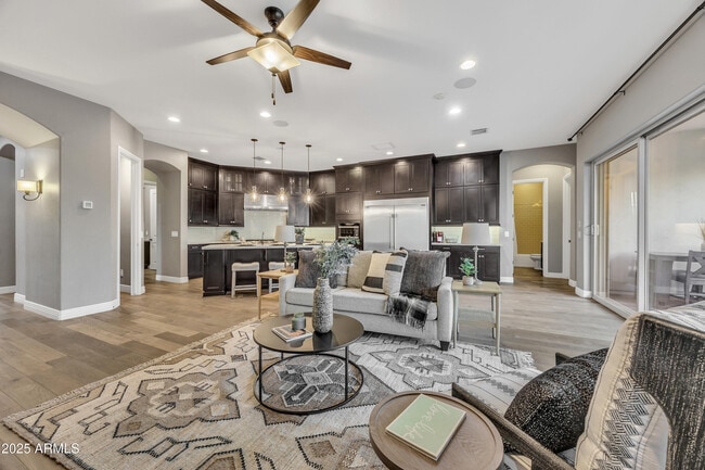 Building Photo - 4254 E Valencia Dr