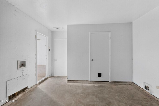 Building Photo - 5108 Yvette Ave