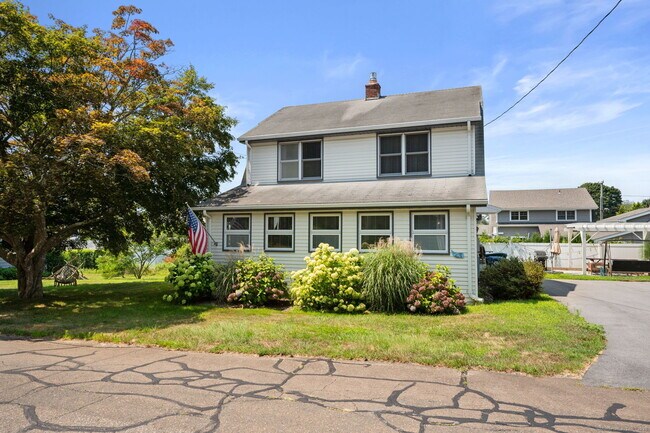 Building Photo - 33 Billow Rd