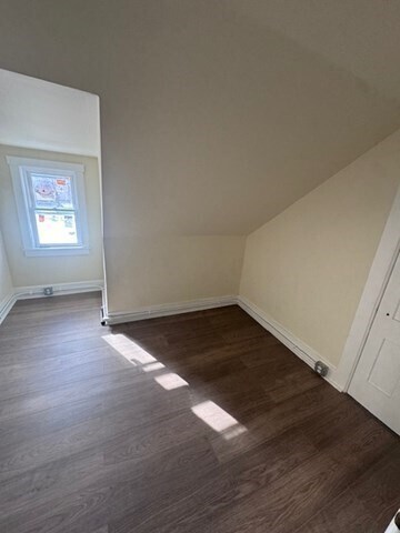 Building Photo - 60 Walnut St