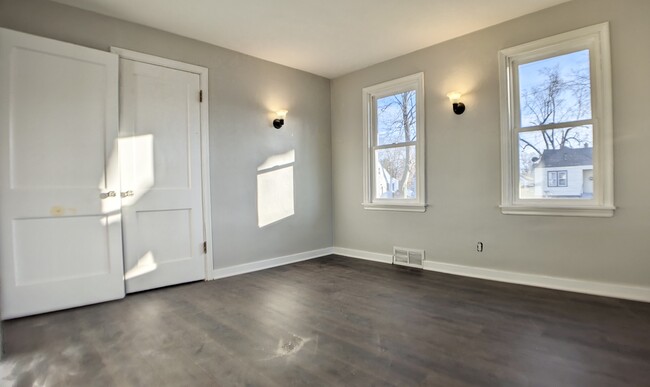 Bedroom - 1739 Forest Ave