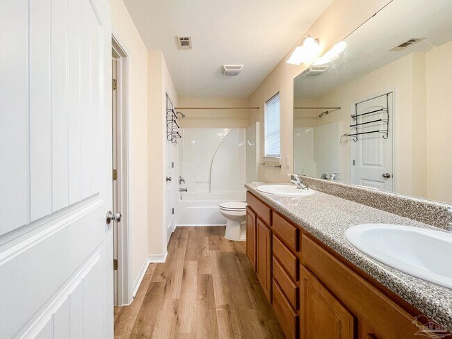 Building Photo - 5853 Bilek Dr