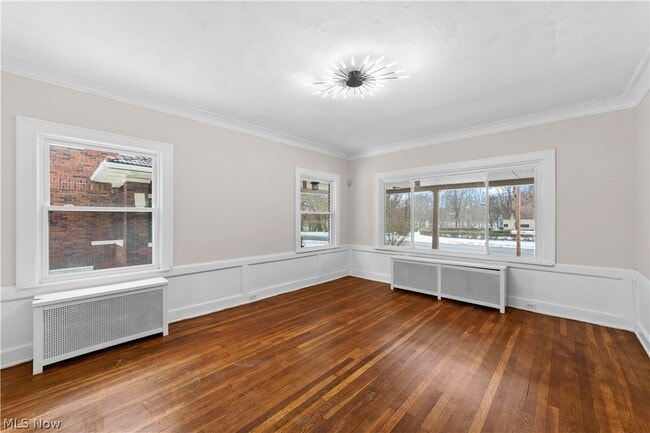 Building Photo - 867 East Blvd