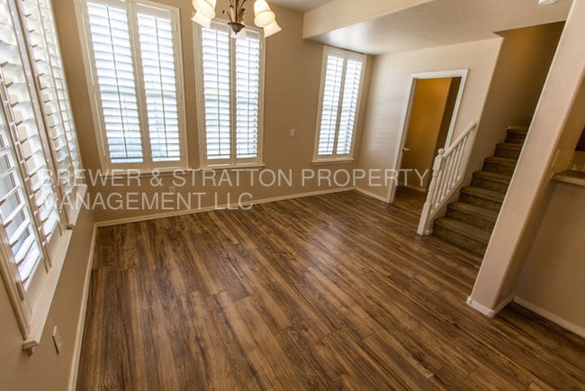 Building Photo - 6710 E University Dr