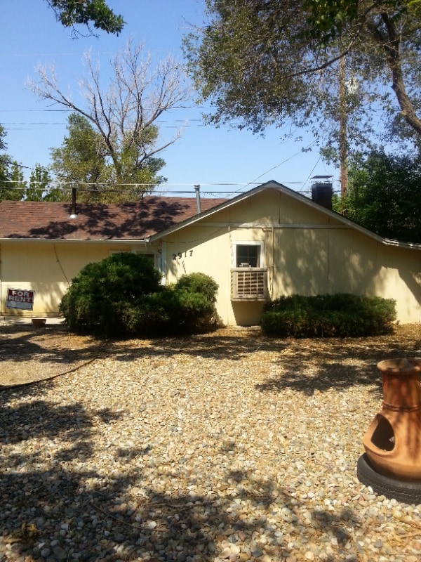 Building Photo - 2917 Cheyenne Ave