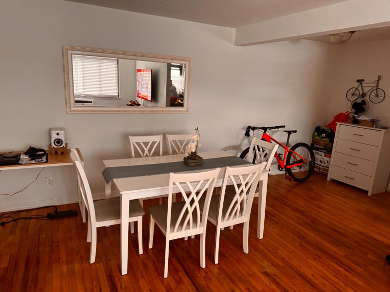 Building Photo - 401 US-22