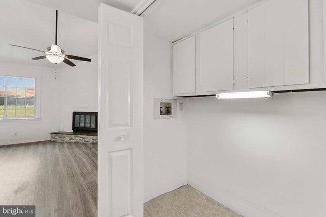Building Photo - 39 N Turnberry Dr