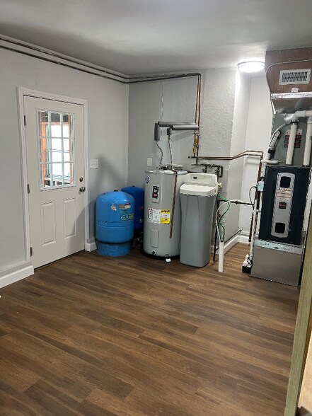 Building Photo - 1525 Trebein Rd