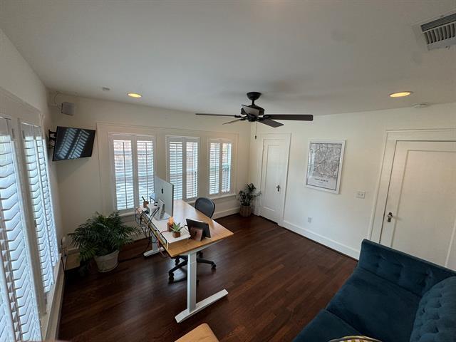 Building Photo - 4057 W 7th St