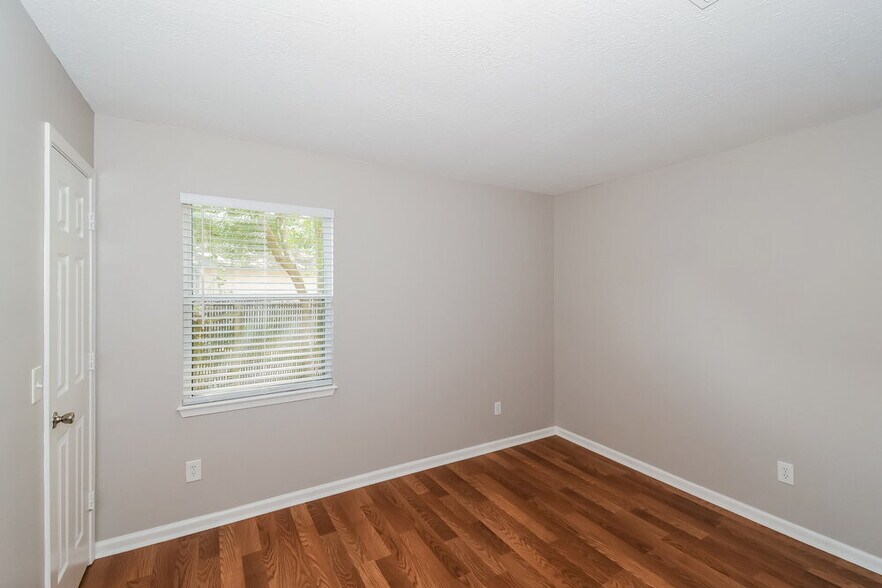 Building Photo - 1348 High Plains Dr S