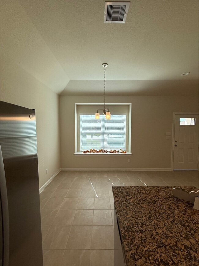 Building Photo - 11840 E Gate Dr