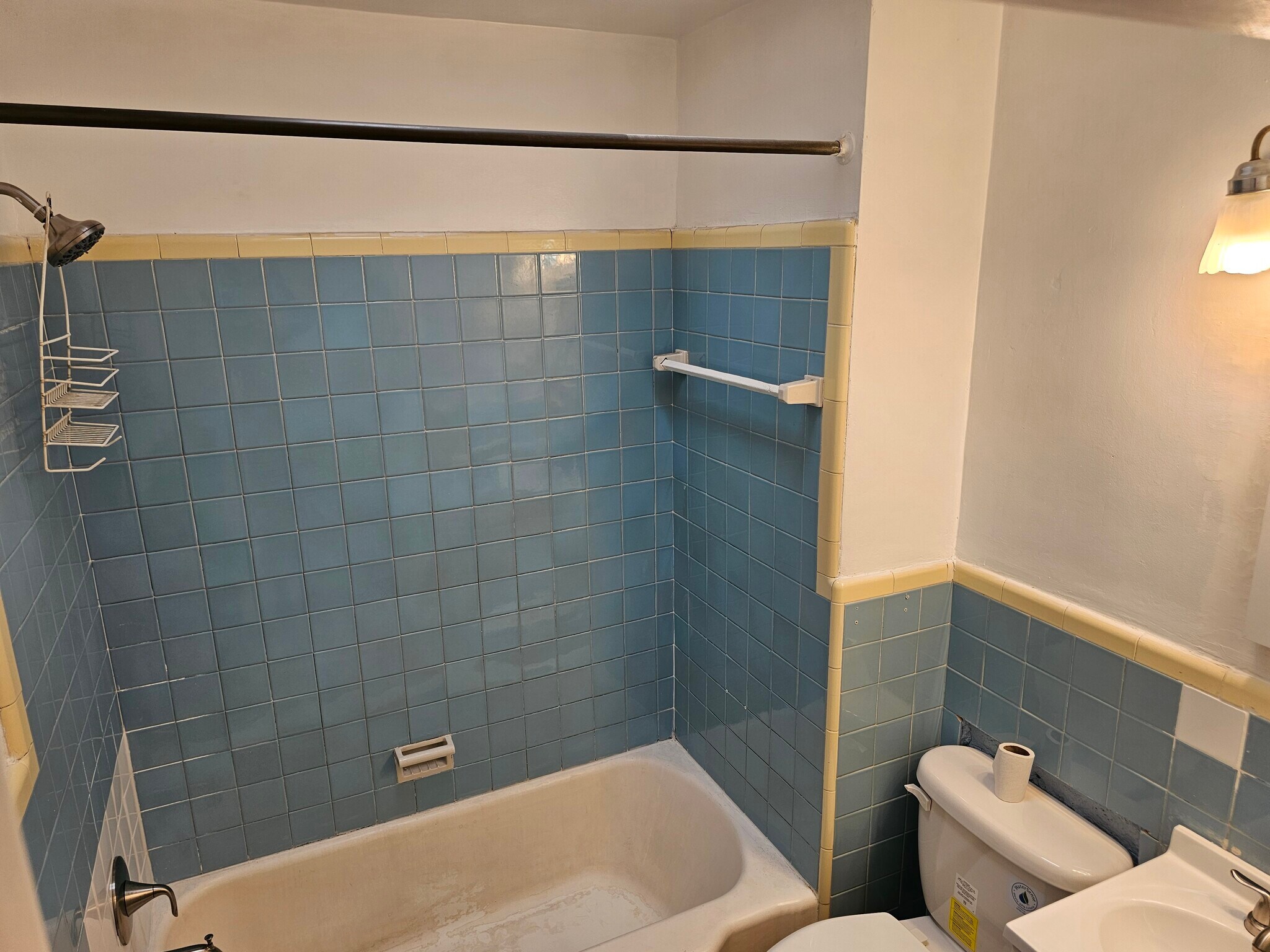 2nd bathroom - 1268 Stirling St