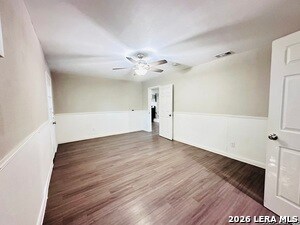 Building Photo - 10806 Lazy Oaks Dr