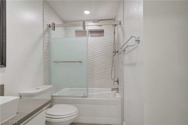 Building Photo - 2120 Sealion Dr