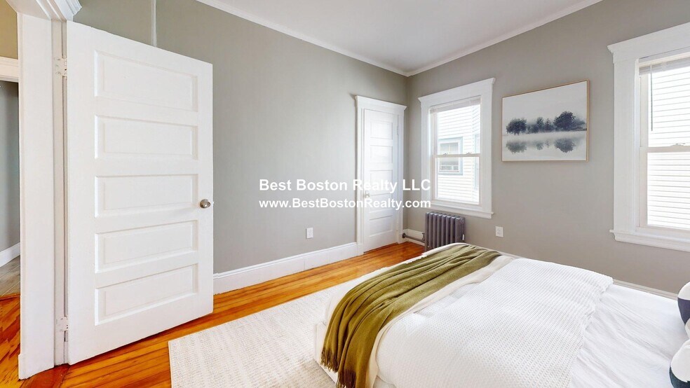 Building Photo - 3943 Washington St