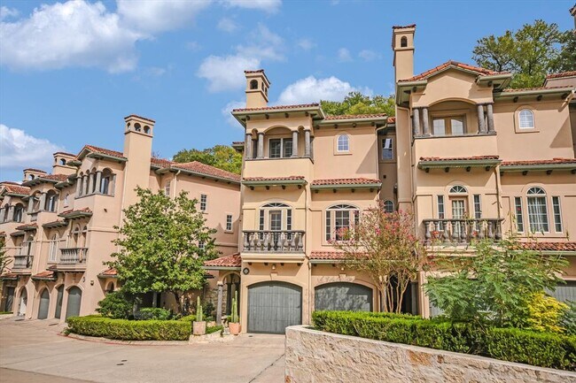 Building Photo - 1529 Barton Springs Rd