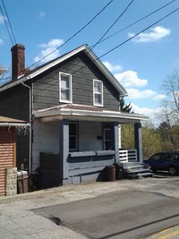 Building Photo - 70 Glenbury St