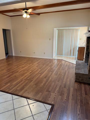 Building Photo - 12922 Chandler Dr