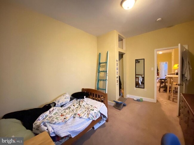 Building Photo - 1435 W Norris St