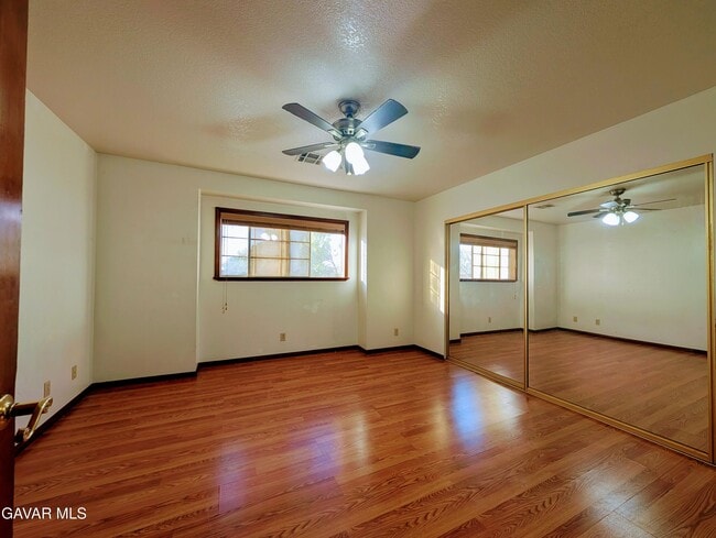Building Photo - 2828 W Ave O 8