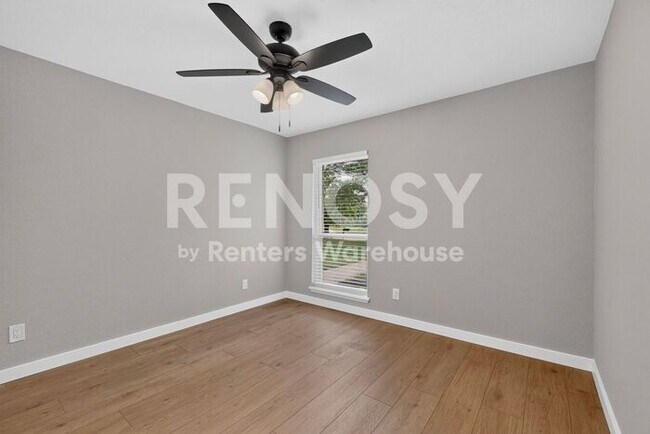 Building Photo - Renovated in Allen Ready to Be Your Home
