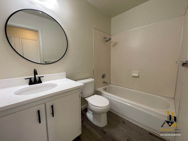 Building Photo - 4802 Mary Kate Dr