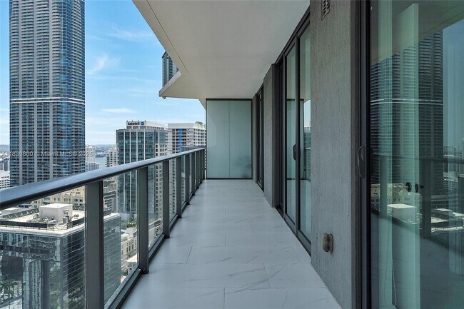 Primary Photo - 1300 S Miami Ave