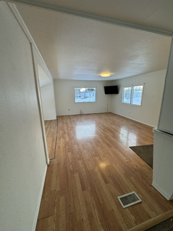 Building Photo - 9499 Brayton Dr