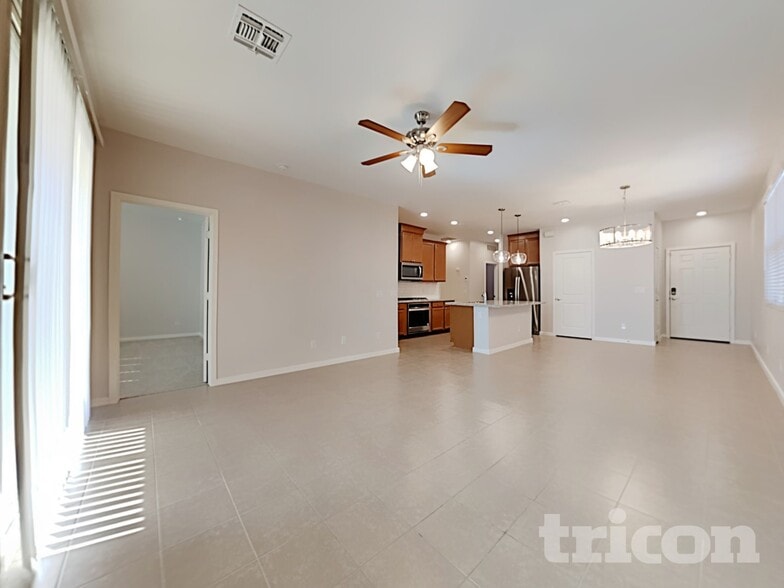 Building Photo - 13283 N 144th Ln