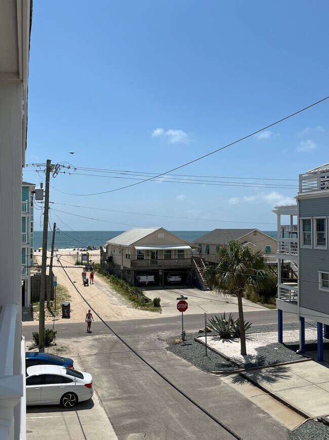Building Photo - 1503 Carolina Beach Ave N