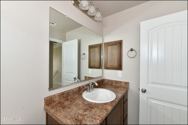 Building Photo - 808 HC Gilbert Minjares Dr