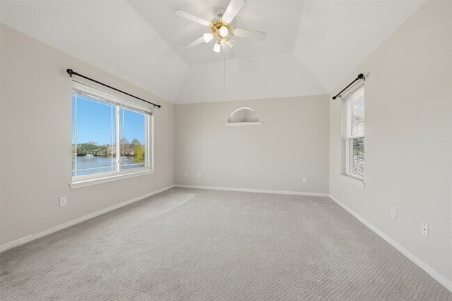 Building Photo - 4208 Greystone Way