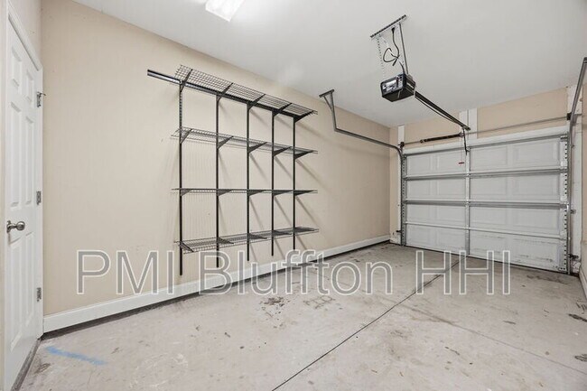 Building Photo - 355 Dante Cir