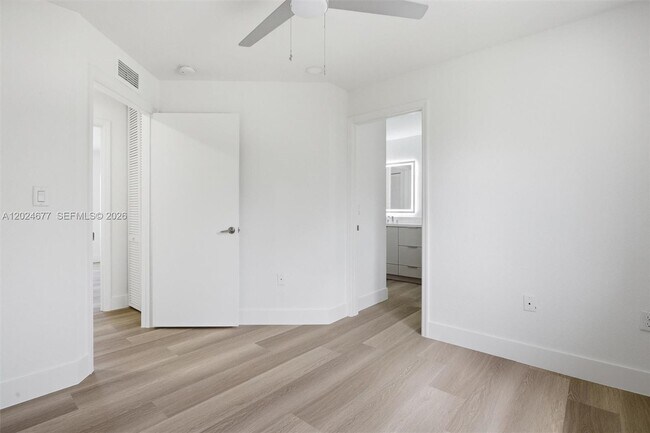 Building Photo - 82 SW 3rd Ct