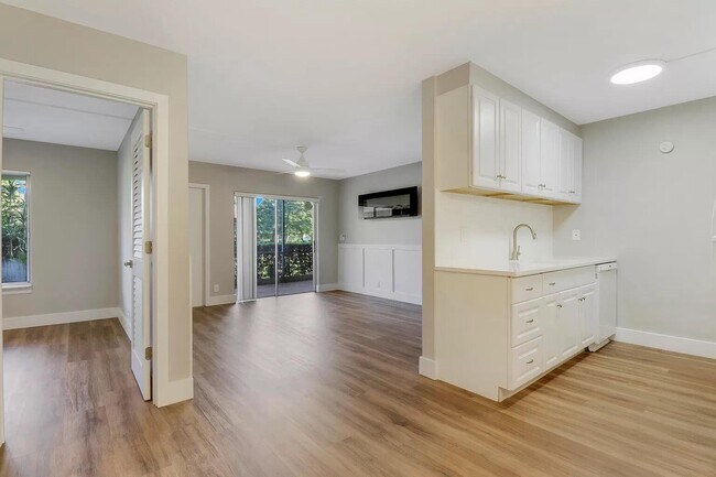 Building Photo - 6341 Chasewood Dr