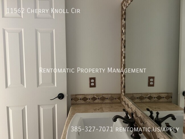 Building Photo - 11562 Cherry Knoll Cir