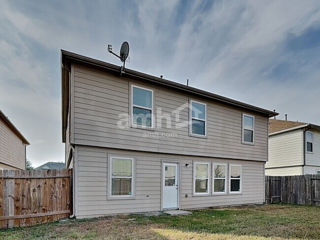 Building Photo - 16843 Blackberry Lily Ln