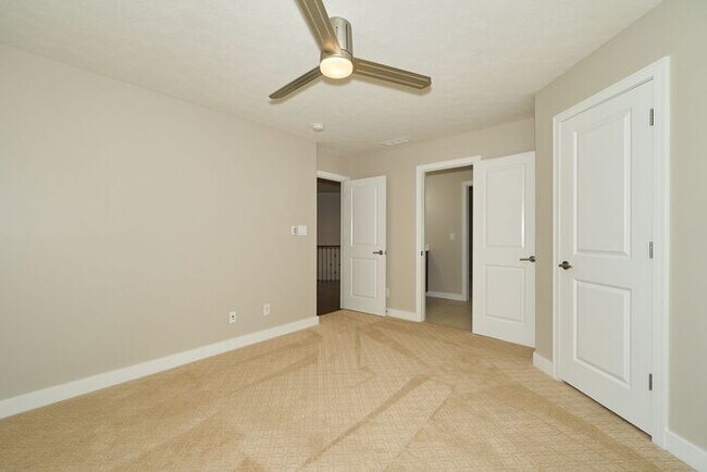 Building Photo - Beautiful 5 Bedroom With Finished Basement in Fishers