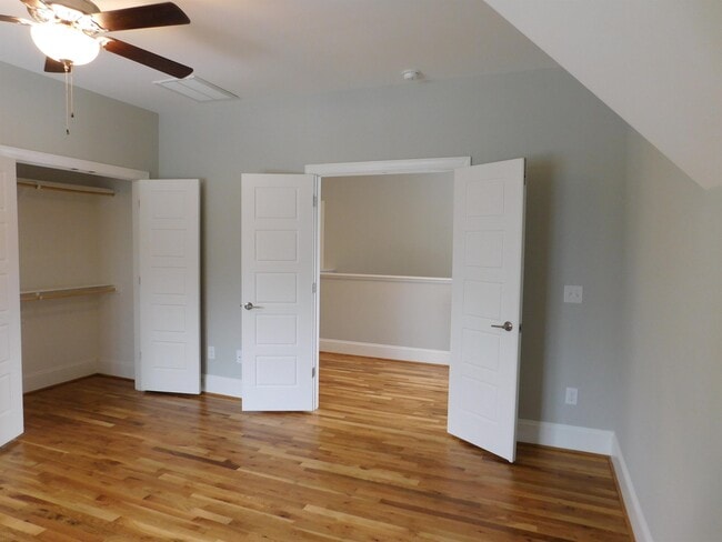 Building Photo - 503 Carolina Ave