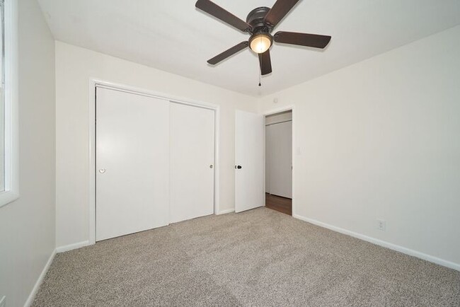 Building Photo - Spacious 3 Bedroom with Finished Basement ...