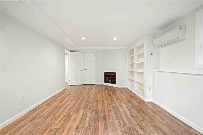 Building Photo - 1850 Ardmore Rd NW