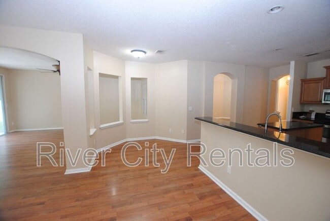 Building Photo - 3022 Piedmont Manor Dr