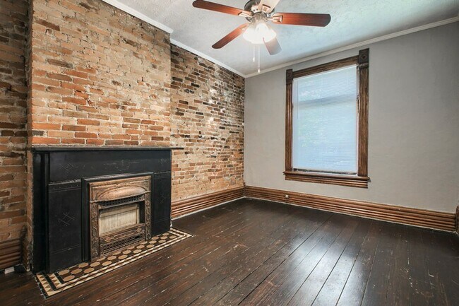 Building Photo - Wilber Ave 226-228 MLR