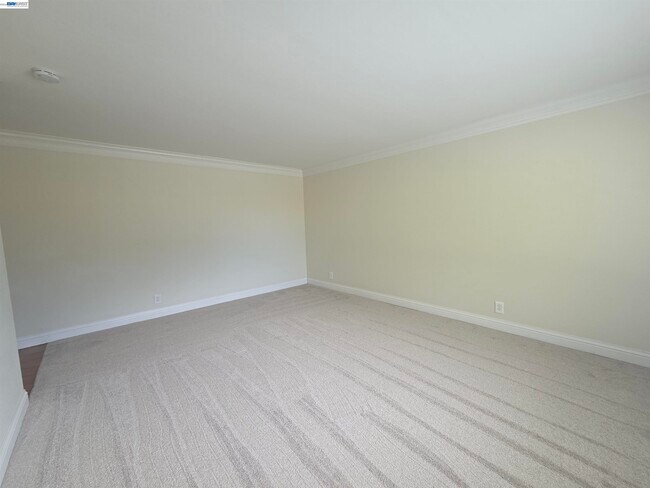 Building Photo - 11732 Bloomington Way